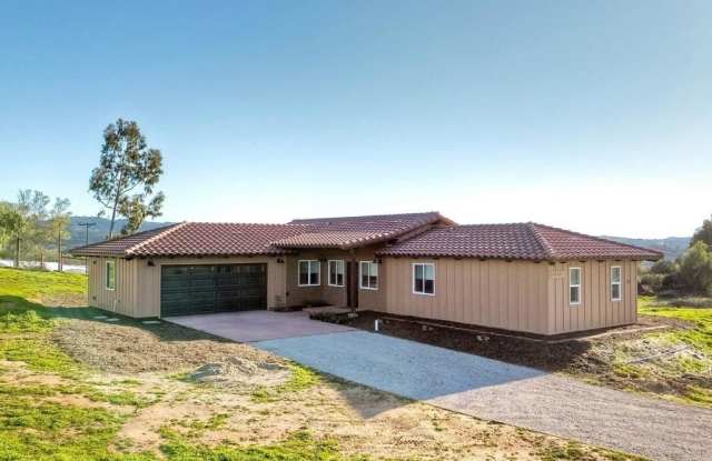 29433 Cole Grade Road 1/2 photos photos