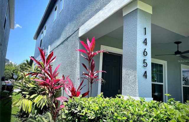 14654 WATOWAN Alley Gallery 3