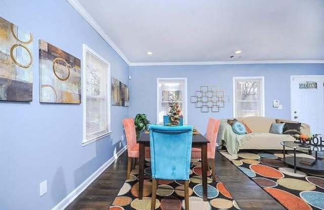1361 Westmont Road South West Gallery 4