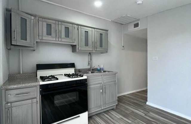 10216 CELEDON Circle Gallery 4