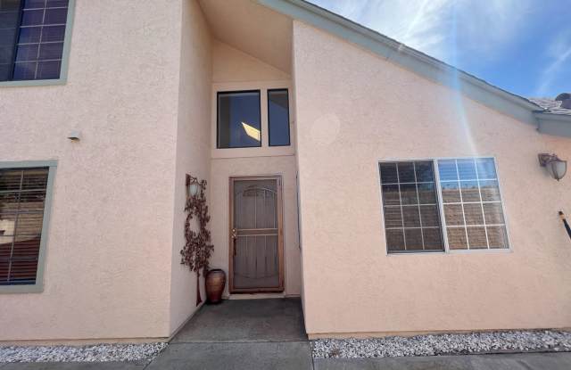 Beautiful 2 story home in Escondido - 936 Venice Glen, Escondido, CA 92026