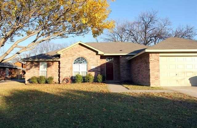 9328 Sycamore - 9328 Sycamore St, Frisco, TX 75033