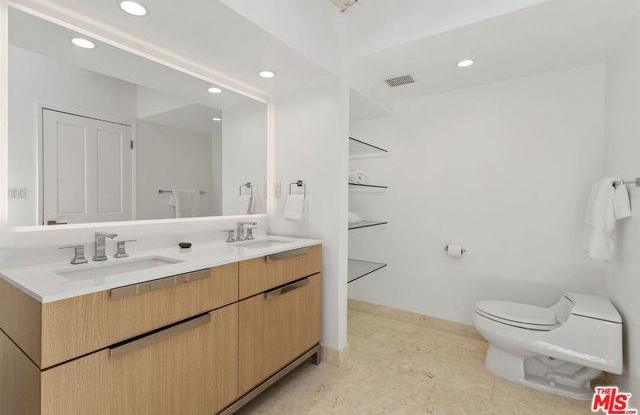 3933 Mandeville Canyon Road photos photos