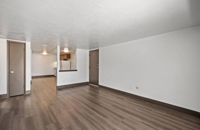 Landmark Apartments Gallery 3