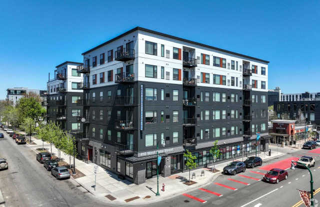 Lake Street Dwelling - Affordable Housing Gallery 3