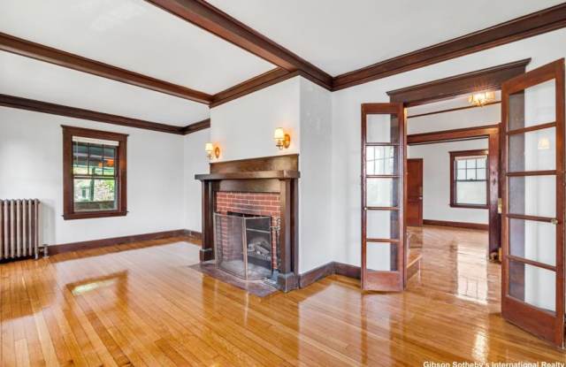 87 Brooks St. photos photos