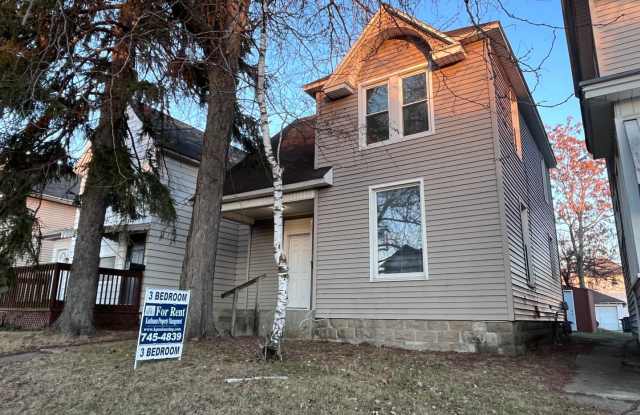3117 S. Harrison St. - Spacious 3 Bedroom Two Story 1.5 Bath Home! *Upcoming* (Not Yet Showable) photos photos