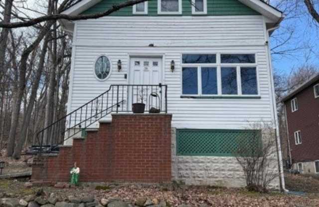 38 Avenue C photos photos