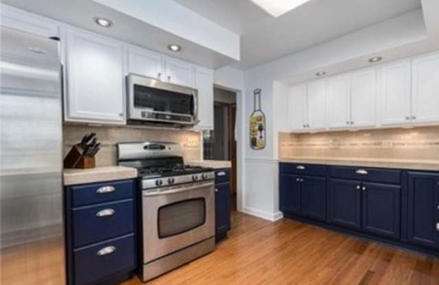 Beautiful 3-bedroom single family home just blocks from Wauwatosa, with garage parking and kitchen appliances! photos photos