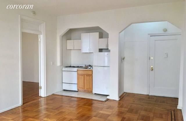 485 Central Park West Gallery 2