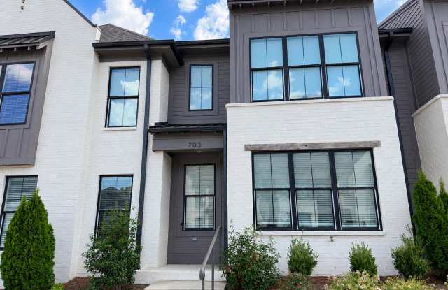 3BR/3.5BA For Rent Gallery 1