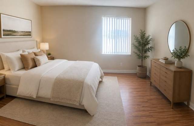 6911 Milwood Ave photos photos