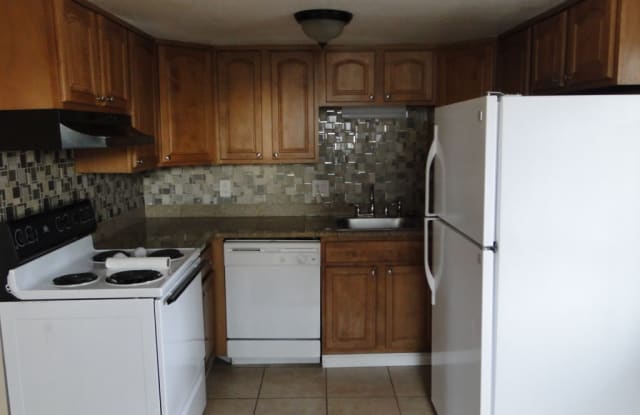 7818 Jasmine Dr - 7818 Jasmine Drive, Commerce City, CO 80022