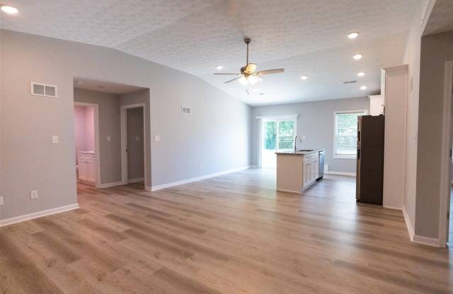675 Denver Lane Gallery 3