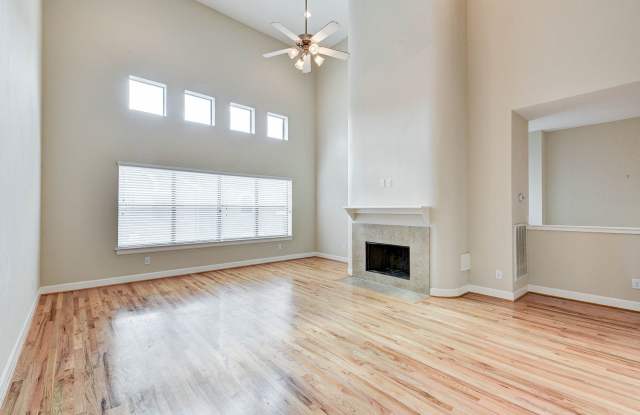 Beautiful Gated Community Independence Heights Home for Lease! - 650 Westcross Street, Houston, TX 77018