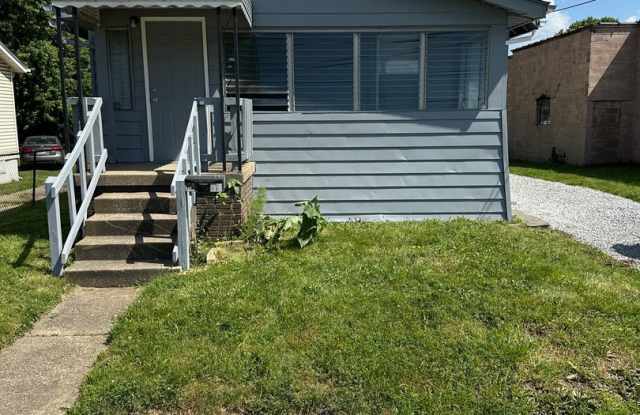 2 bedroom  1 bathroom House in Kenmore photos photos