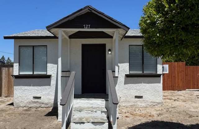 2 Bedroom Bungalow in Simi Valley photos photos