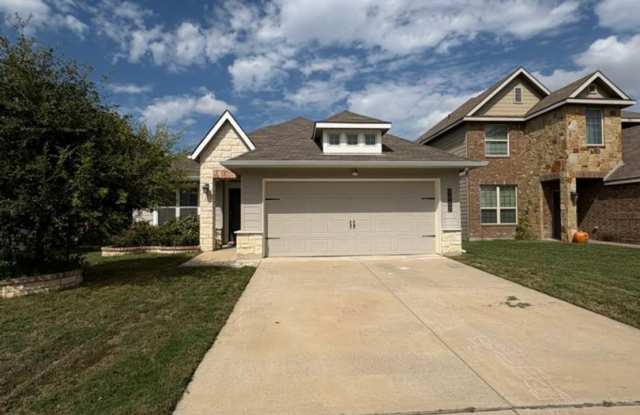 3 bedroom in Yowell Ranch Gallery 1