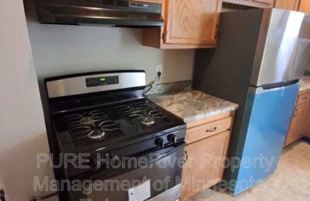 140 Belvidere St W photos photos