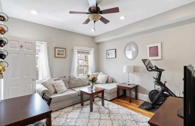 177 W 6th photos photos