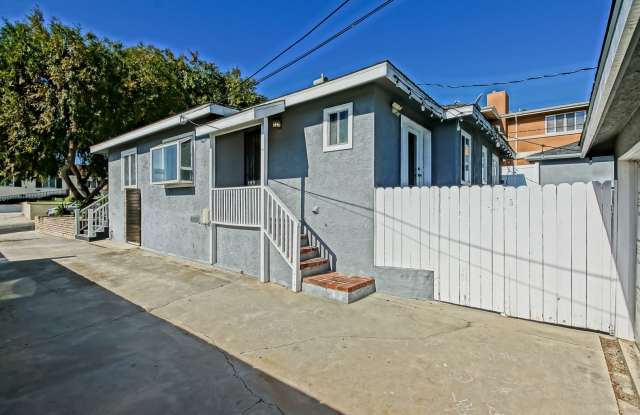 Updated, Bright & Airy 3BR2BA Home + Detached Bonus Room on Spacious Lot w/ Large Front Yard, Huge Rear Yard, Detached Garage w/ Bonus Room & Large Driveway Close to Schools, Shopping, Restaurants, Easy Freeway Acces & 5 Mins to Beach! Gallery 4