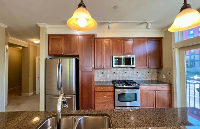 Spacious 2 Bedroom Condo in Fairhaven! photos photos