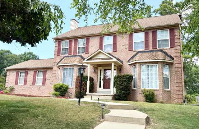 2608 CAPITAL Court Gallery 3