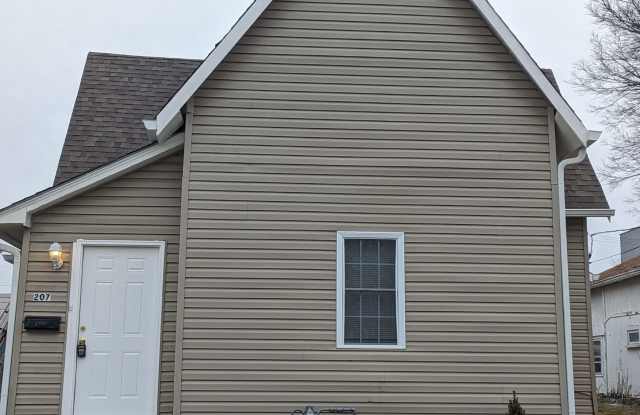 207 W South Street - 207 West South Street, Greenfield, IN 46140