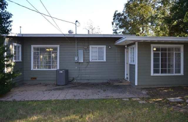 2628 Colorado Avenue - 2628 Colorado Avenue, San Angelo, TX 76901
