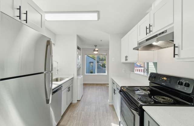 Spinnaker Apartments photos photos