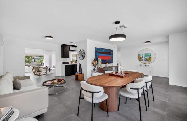 2720 NE 59th Street photos photos