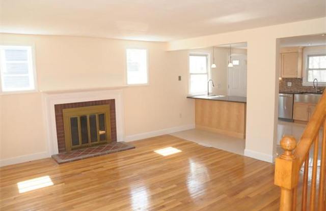 4-bed SFH Newton photos photos