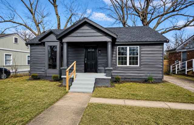 2626 Whitman Avenue photos photos