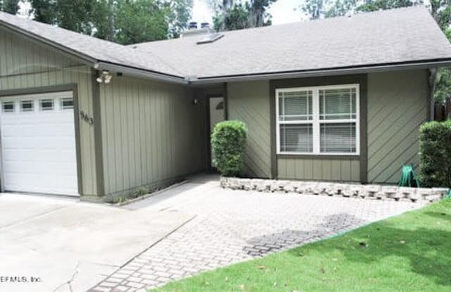563 LORING AVE - 563 Loring Avenue, Orange Park, FL 32073
