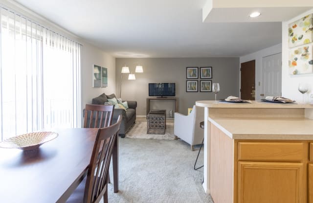Ashmore Trace Apartments of Greenwood Gallery 3