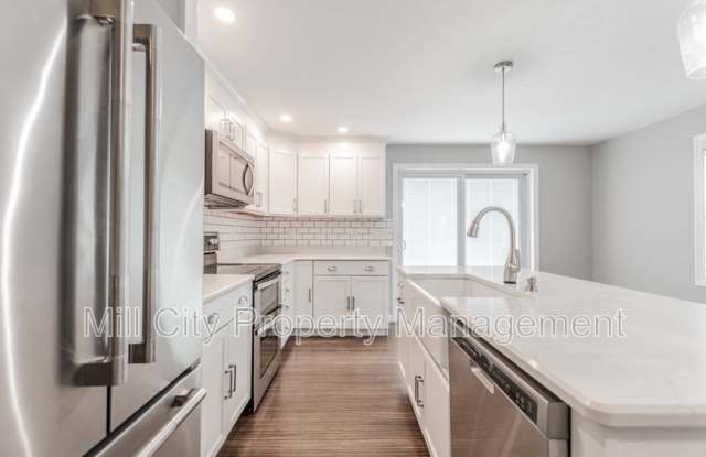 15 Brian Avenue Unit R - R Gallery 4