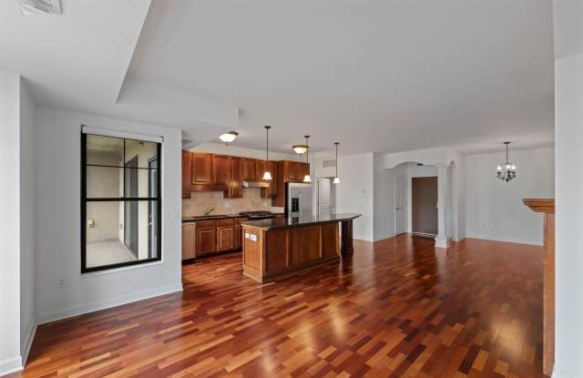 317 Groveland Avenue Gallery 2