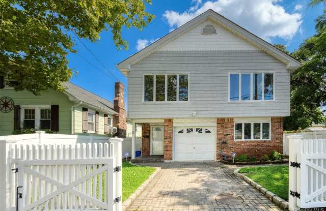 11 7th Street photos photos