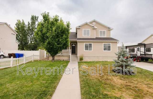 1348 E Hawk Way photos photos