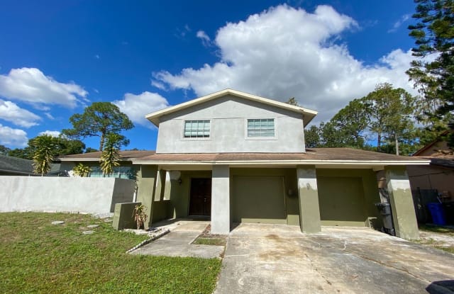 7011 Edenbrook Ct. - 7011 Edenbrook Court, Town 'n' Country, FL 33634