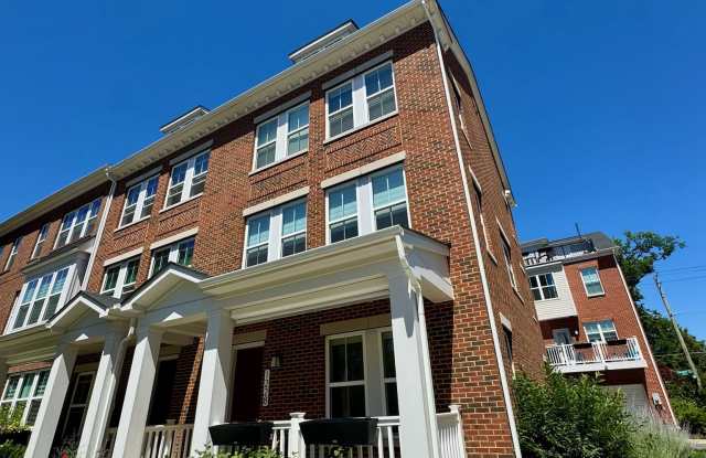 1228 Wynton Place Northeast photos photos