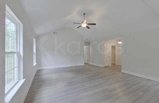 223 Western Red Cedar Drive Gallery 3