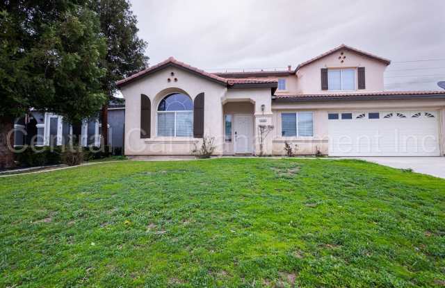 Large 4 Bedroom, 3 Bath Home in the Desired Southwest - $2650 Per Month! photos photos