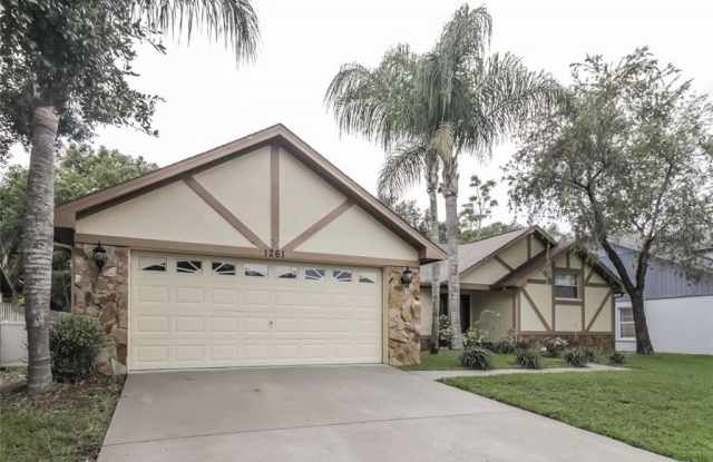1261 LORNEWOOD DRIVE - 1261 Lornewood Drive, Bloomingdale, FL 33596