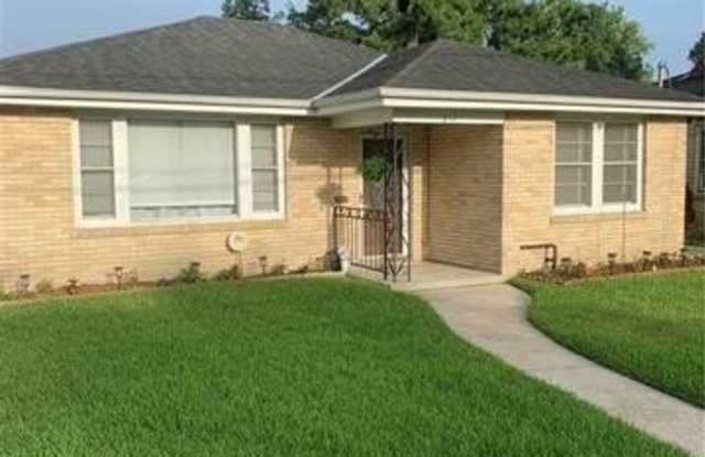 217 BARRY Avenue photos photos