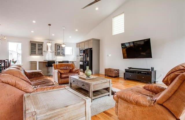 2421 N Garrett Avenue - 2421 North Garrett Avenue, Dallas, TX 75206