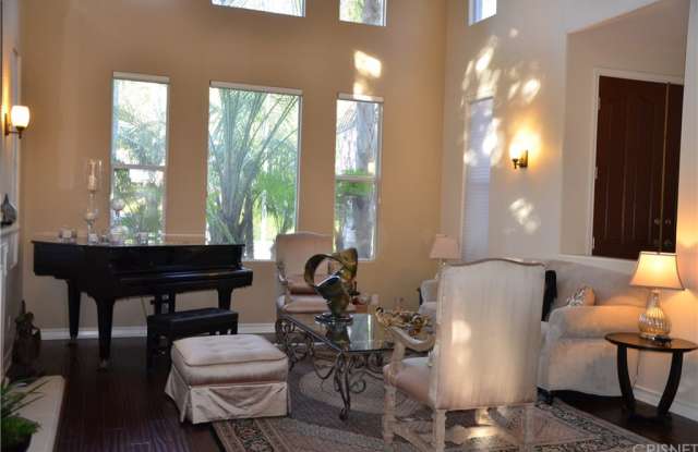 7325 Rutherford Hill Drive Gallery 2
