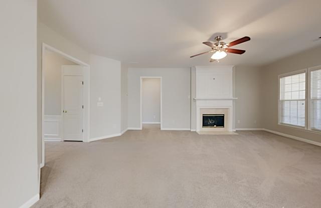 6740 Waveland Drive Gallery 4