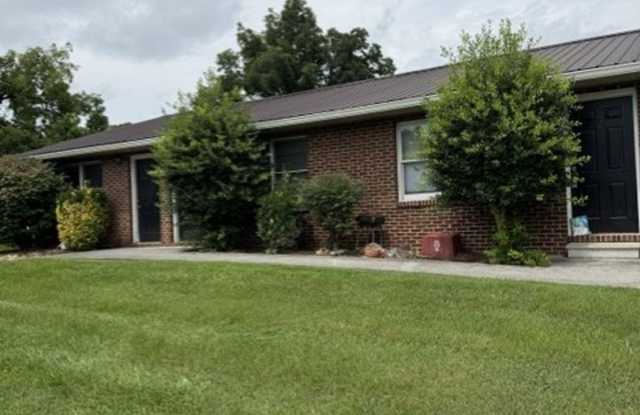 Maple Ridge 1 Bedroom Gallery 1