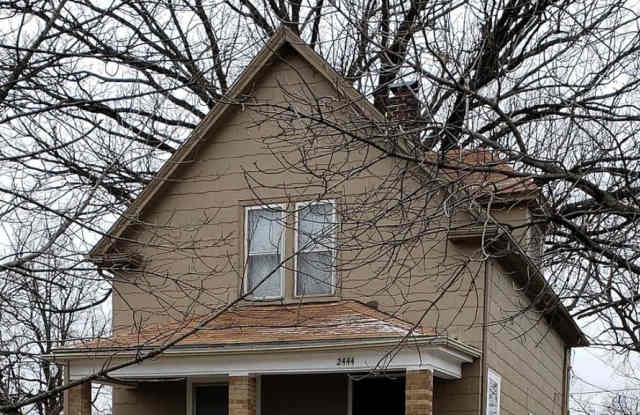 MOVE-IN SPECIAL!!! 1/2 OFF 1ST MONTH OF RENT photos photos